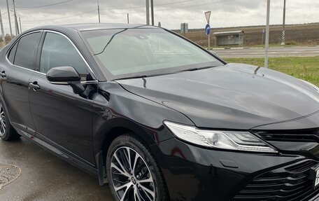 Toyota Camry, 2020 год, 3 300 000 рублей, 3 фотография