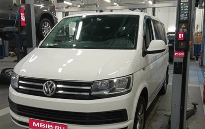 Volkswagen Caravelle T6 рестайлинг, 2018 год, 2 936 000 рублей, 1 фотография