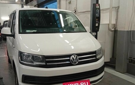 Volkswagen Caravelle T6 рестайлинг, 2018 год, 2 936 000 рублей, 2 фотография