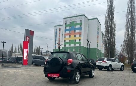 Toyota RAV4, 2007 год, 1 389 000 рублей, 2 фотография