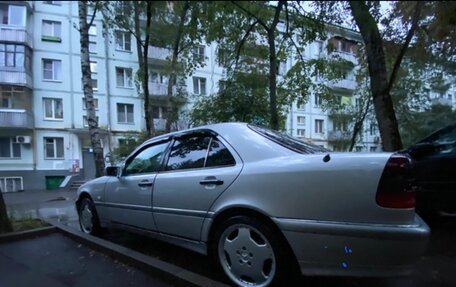 Mercedes-Benz C-Класс, 1995 год, 800 000 рублей, 6 фотография