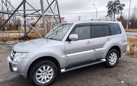 Mitsubishi Pajero IV, 2011 год, 3 000 000 рублей, 13 фотография