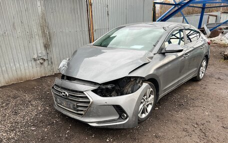 Hyundai Elantra VI рестайлинг, 2017 год, 890 000 рублей, 3 фотография