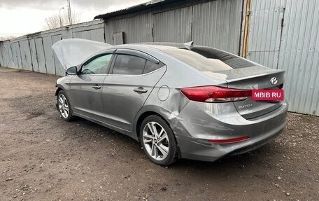 Hyundai Elantra VI рестайлинг, 2017 год, 890 000 рублей, 2 фотография