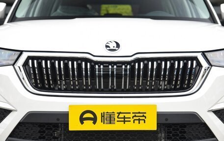 Skoda Kodiaq I, 2024 год, 4 999 000 рублей, 8 фотография