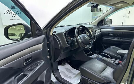 Mitsubishi Outlander III рестайлинг 3, 2014 год, 1 550 000 рублей, 8 фотография