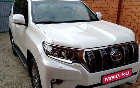 Toyota Land Cruiser Prado 150 рестайлинг 2, 2019 год, 6 750 000 рублей, 1 фотография