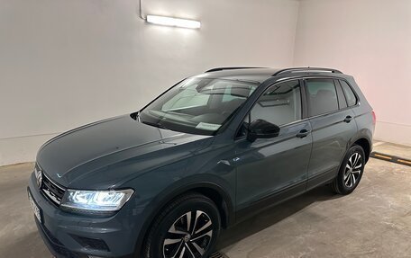 Volkswagen Tiguan II, 2019 год, 2 559 000 рублей, 3 фотография