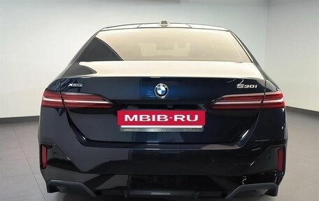 BMW 5 серия, 2023 год, 11 000 000 рублей, 3 фотография