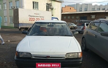 Mazda Familia, 1991 год, 140 000 рублей, 1 фотография