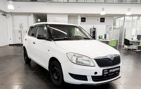 Skoda Fabia II, 2013 год, 649 000 рублей, 3 фотография