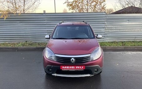 Renault Sandero I, 2013 год, 695 000 рублей, 2 фотография