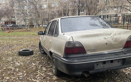 Daewoo Nexia I рестайлинг, 1997 год, 69 000 рублей, 4 фотография