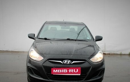 Hyundai Solaris II рестайлинг, 2013 год, 810 000 рублей, 2 фотография