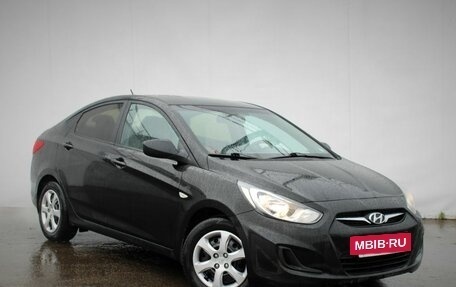 Hyundai Solaris II рестайлинг, 2013 год, 810 000 рублей, 3 фотография