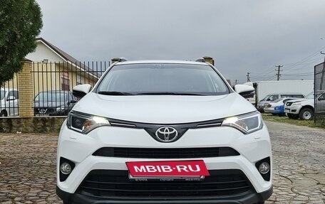 Toyota RAV4, 2018 год, 2 740 000 рублей, 5 фотография