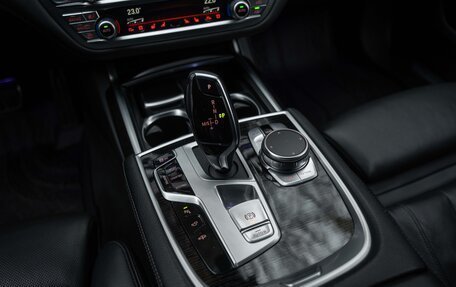 BMW 7 серия, 2018 год, 5 550 000 рублей, 22 фотография