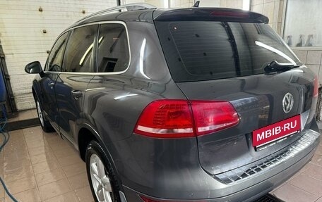 Volkswagen Touareg III, 2012 год, 2 100 000 рублей, 4 фотография