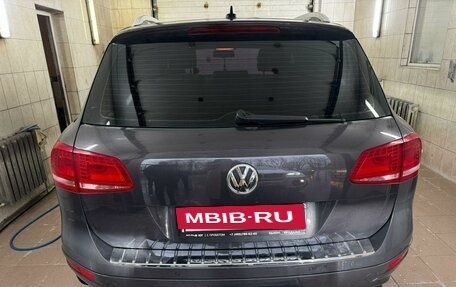 Volkswagen Touareg III, 2012 год, 2 100 000 рублей, 10 фотография