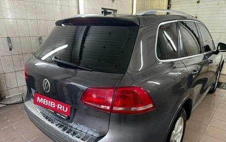 Volkswagen Touareg III, 2012 год, 2 100 000 рублей, 11 фотография