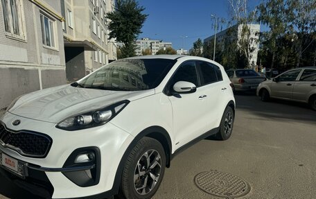 KIA Sportage IV рестайлинг, 2021 год, 2 150 000 рублей, 2 фотография