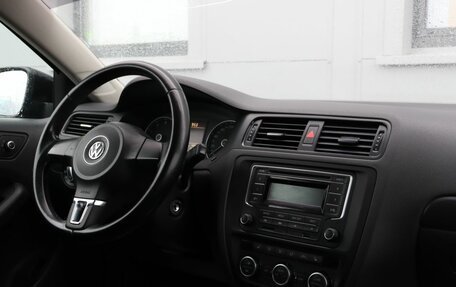 Volkswagen Jetta VI, 2013 год, 1 149 000 рублей, 10 фотография