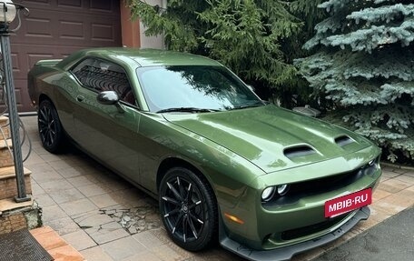 Dodge Challenger III рестайлинг 2, 2020 год, 5 399 999 рублей, 6 фотография