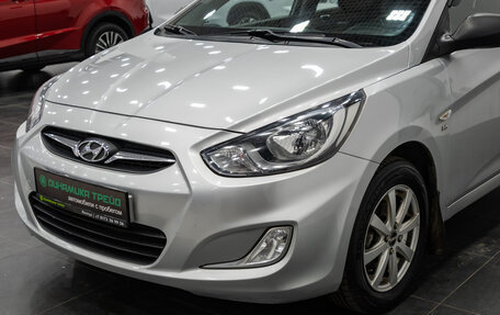 Hyundai Solaris II рестайлинг, 2012 год, 850 000 рублей, 3 фотография