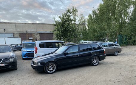 BMW 5 серия, 2003 год, 1 300 000 рублей, 12 фотография