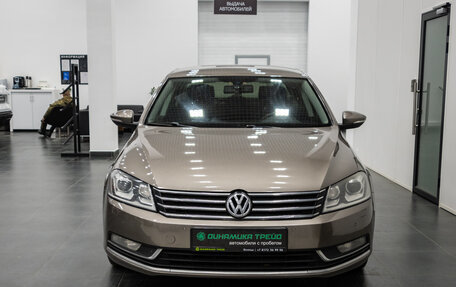 Volkswagen Passat B7, 2011 год, 1 370 000 рублей, 2 фотография