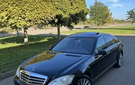 Mercedes-Benz S-Класс, 2008 год, 1 395 000 рублей, 2 фотография