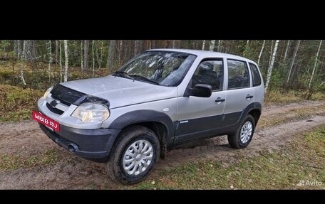 Chevrolet Niva I рестайлинг, 2011 год, 499 000 рублей, 5 фотография