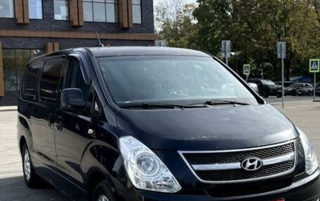 Hyundai Grand Starex Grand Starex I рестайлинг 2, 2010 год, 850 000 рублей, 1 фотография