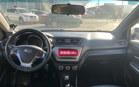 KIA Rio III рестайлинг, 2016 год, 950 000 рублей, 10 фотография