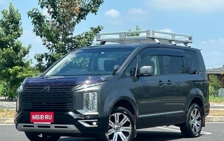 Mitsubishi Delica D:5 I, 2020 год, 2 890 000 рублей, 2 фотография