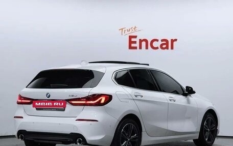 BMW 1 серия, 2021 год, 2 225 227 рублей, 3 фотография