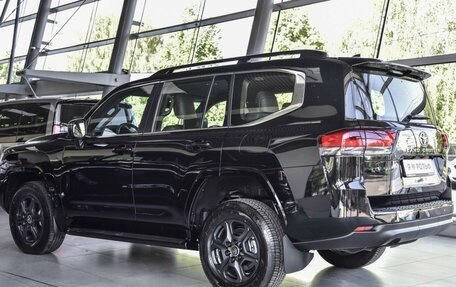 Toyota Land Cruiser, 2024 год, 15 180 000 рублей, 5 фотография