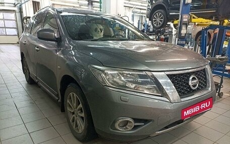 Nissan Pathfinder, 2015 год, 2 147 000 рублей, 2 фотография