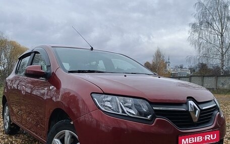 Renault Sandero II рестайлинг, 2014 год, 830 000 рублей, 1 фотография