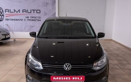 Volkswagen Polo VI (EU Market), 2011 год, 850 000 рублей, 2 фотография