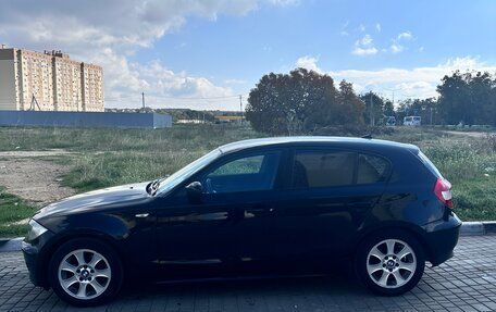 BMW 1 серия, 2006 год, 800 000 рублей, 3 фотография