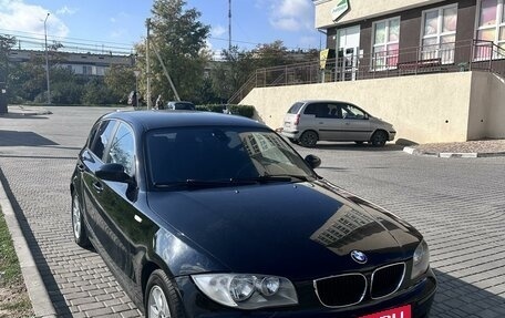 BMW 1 серия, 2006 год, 800 000 рублей, 8 фотография