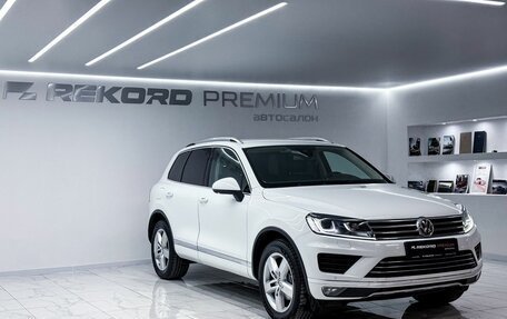 Volkswagen Touareg III, 2014 год, 3 100 000 рублей, 2 фотография