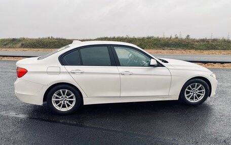 BMW 3 серия, 2013 год, 1 353 000 рублей, 8 фотография