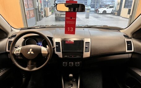 Mitsubishi Outlander III рестайлинг 3, 2011 год, 1 386 000 рублей, 16 фотография