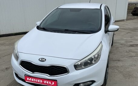 KIA cee'd III, 2013 год, 1 250 000 рублей, 1 фотография