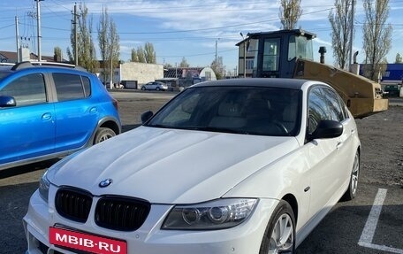 BMW 3 серия, 2011 год, 1 600 000 рублей, 3 фотография