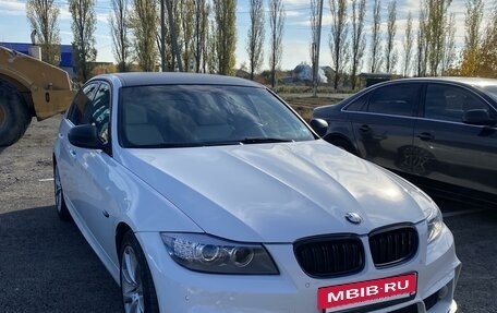 BMW 3 серия, 2011 год, 1 600 000 рублей, 2 фотография