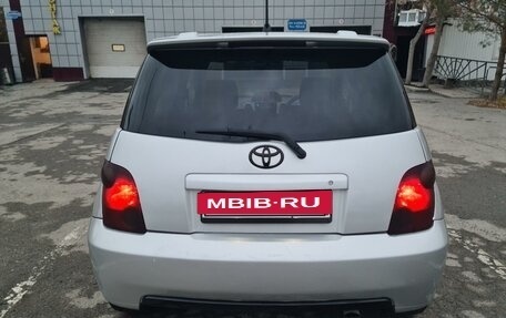 Toyota Ist II, 2002 год, 595 000 рублей, 11 фотография