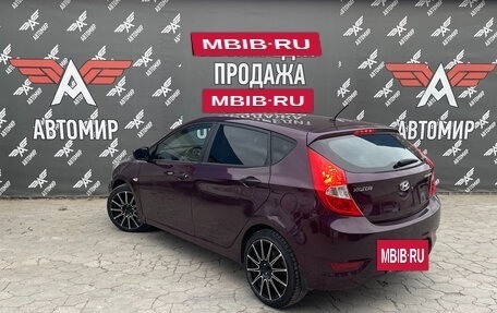 Hyundai Solaris II рестайлинг, 2011 год, 650 000 рублей, 4 фотография